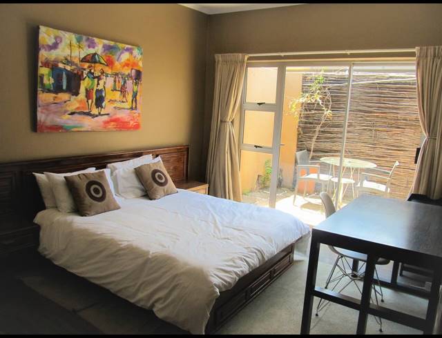 10 BEDROOM HOUSE FOR SALE IN ORCHARDS